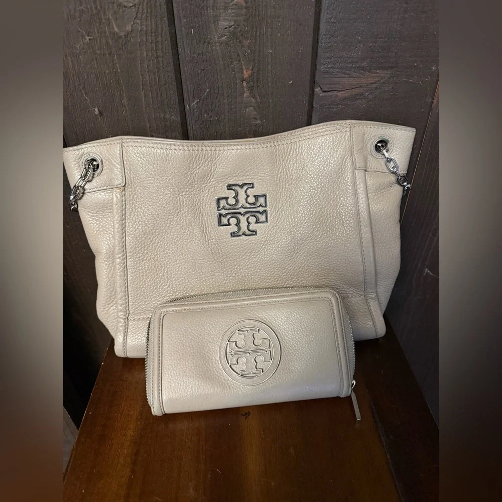Tory Burch height 5”